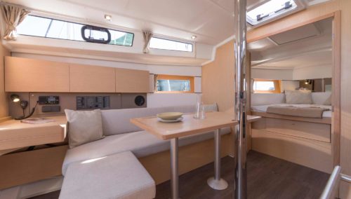 BENETEAU Oceanis 38.1