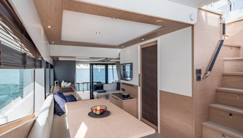 BENTEAU Grand Trawler 62 Salon