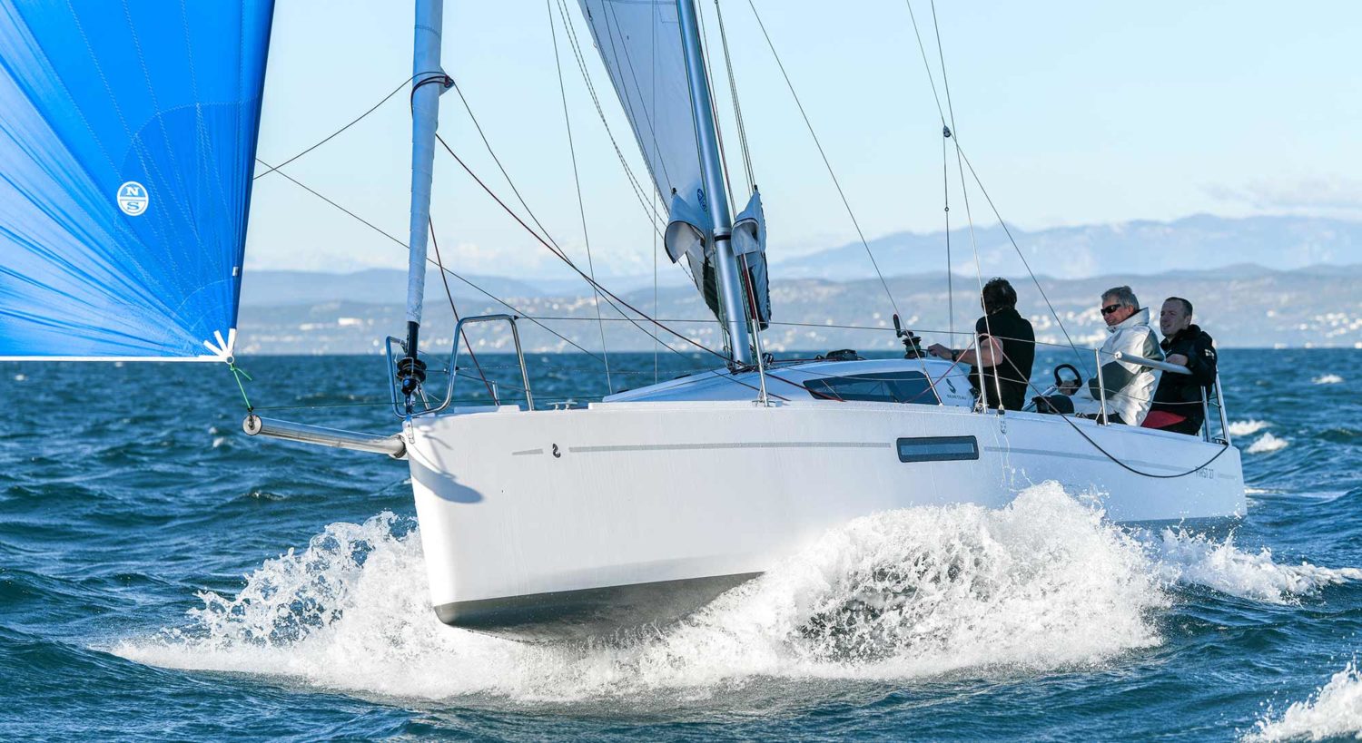Beneteau First 27