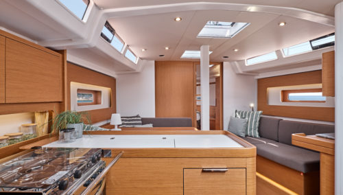 BENETEAU First 44 Interior